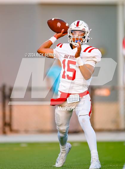 Thumbnail 2 in College Park vs Oak Ridge photogallery.