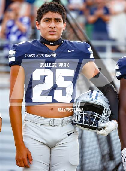 Thumbnail 1 in College Park vs Oak Ridge photogallery.