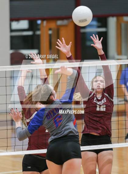 Thumbnail 2 in Edmond Memorial photogallery.