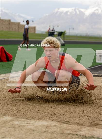 Thumbnail 1 in UHSAA 6A Region 4 Championships  photogallery.