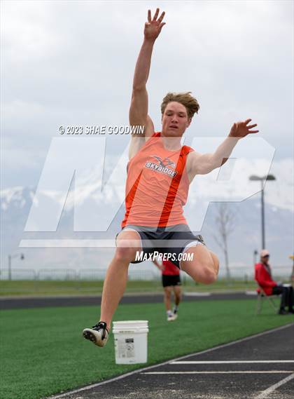Thumbnail 1 in UHSAA 6A Region 4 Championships  photogallery.