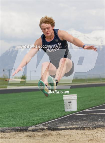 Thumbnail 1 in UHSAA 6A Region 4 Championships  photogallery.
