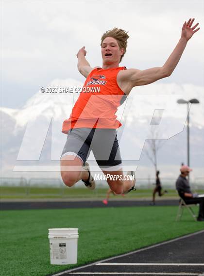 Thumbnail 1 in UHSAA 6A Region 4 Championships  photogallery.