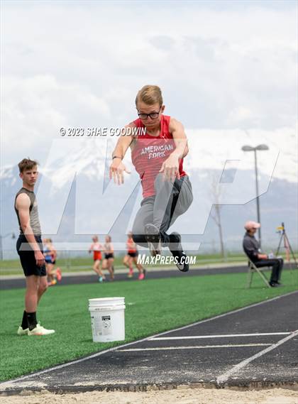 Thumbnail 3 in UHSAA 6A Region 4 Championships  photogallery.