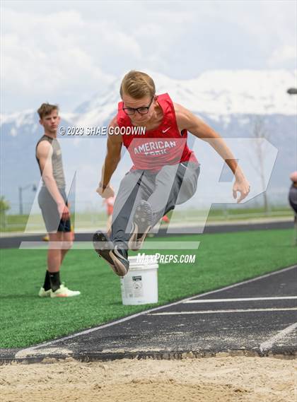Thumbnail 1 in UHSAA 6A Region 4 Championships  photogallery.