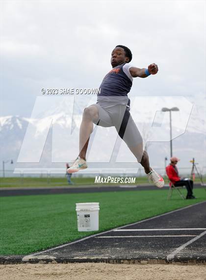 Thumbnail 3 in UHSAA 6A Region 4 Championships  photogallery.