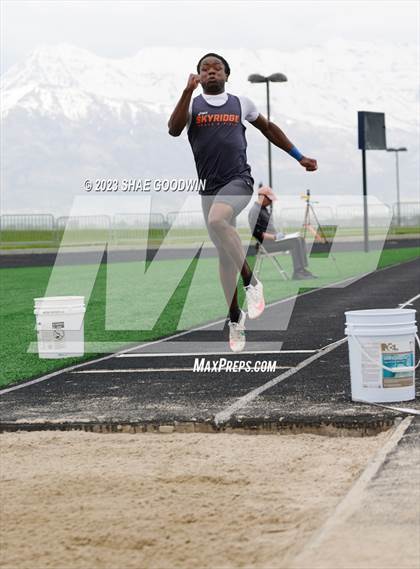 Thumbnail 3 in UHSAA 6A Region 4 Championships  photogallery.