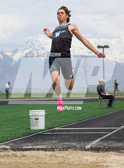 Thumbnail 2 in UHSAA 6A Region 4 Championships  photogallery.