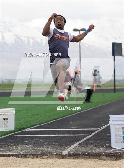 Thumbnail 1 in UHSAA 6A Region 4 Championships  photogallery.
