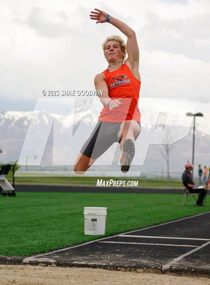 Thumbnail 3 in UHSAA 6A Region 4 Championships  photogallery.