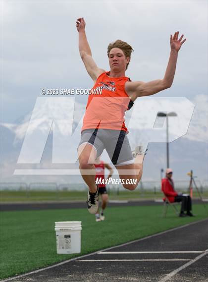 Thumbnail 3 in UHSAA 6A Region 4 Championships  photogallery.