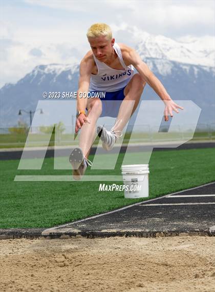 Thumbnail 1 in UHSAA 6A Region 4 Championships  photogallery.