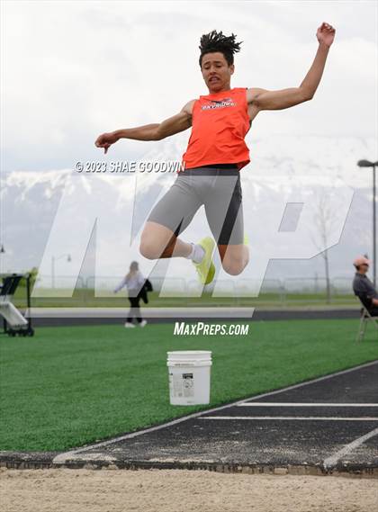 Thumbnail 1 in UHSAA 6A Region 4 Championships  photogallery.