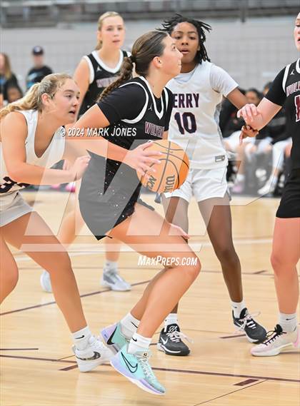 Thumbnail 1 in Perry vs. Willamette (Section 7) photogallery.