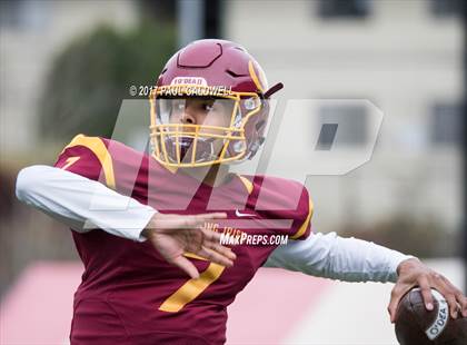 Thumbnail 1 in O'Dea vs. Bellevue (WIAA 3A Semifinal) photogallery.