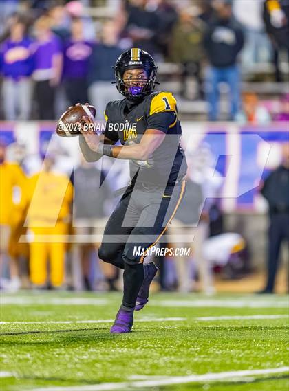 Thumbnail 3 in Northwestern vs Irmo (SCHSL 5A Div. 2 Final) photogallery.