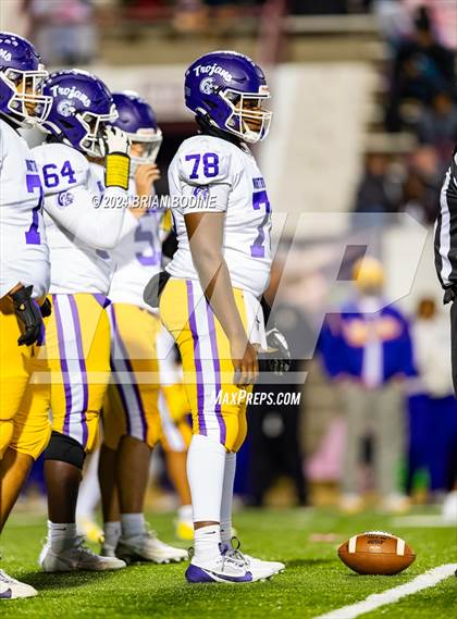 Thumbnail 2 in Northwestern vs Irmo (SCHSL 5A Div. 2 Final) photogallery.