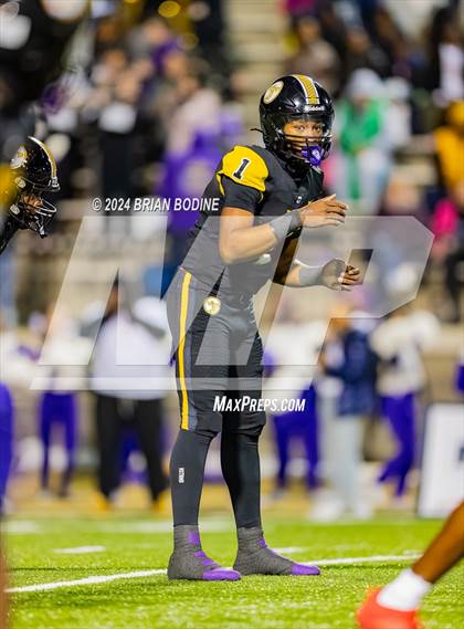 Thumbnail 2 in Northwestern vs Irmo (SCHSL 5A Div. 2 Final) photogallery.