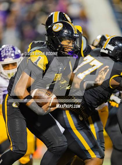 Thumbnail 1 in Northwestern vs Irmo (SCHSL 5A Div. 2 Final) photogallery.
