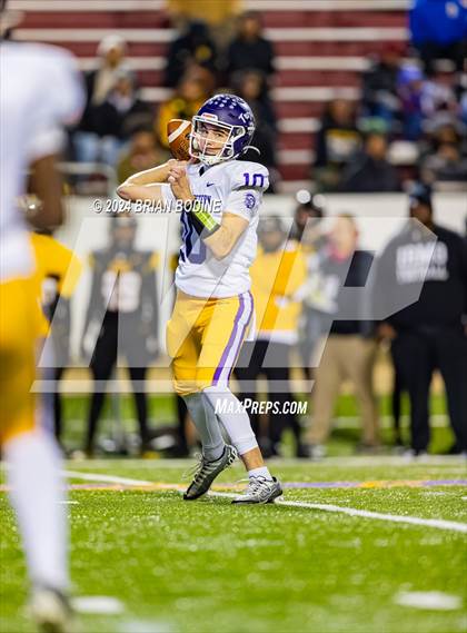 Thumbnail 3 in Northwestern vs Irmo (SCHSL 5A Div. 2 Final) photogallery.