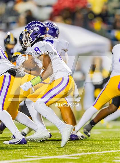 Thumbnail 2 in Northwestern vs Irmo (SCHSL 5A Div. 2 Final) photogallery.