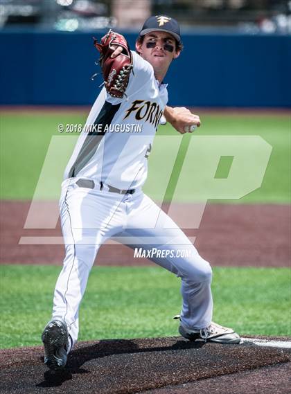 Thumbnail 1 in Forney vs Reedy (5A Regional Playoff) photogallery.