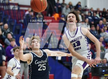 Thumbnail 3 in Shamokin Area vs. Central Columbia (PIAA District 4 Class 4A Semifinal) photogallery.