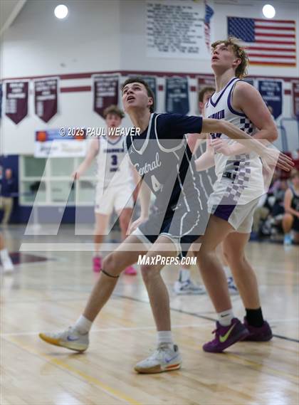 Thumbnail 3 in Shamokin Area vs. Central Columbia (PIAA District 4 Class 4A Semifinal) photogallery.