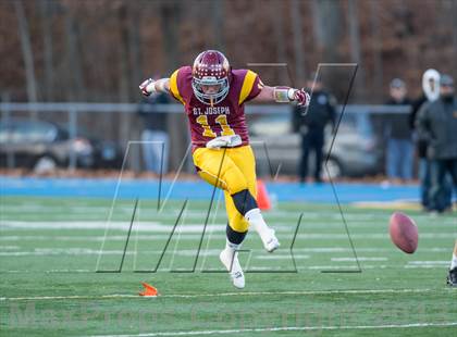 Thumbnail 1 in Joel Barlow vs. St. Joseph (CIAC Class M Semifinal) photogallery.