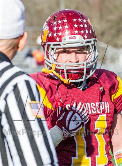 Thumbnail 2 in Joel Barlow vs. St. Joseph (CIAC Class M Semifinal) photogallery.