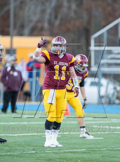 Thumbnail 3 in Joel Barlow vs. St. Joseph (CIAC Class M Semifinal) photogallery.