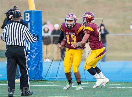 Thumbnail 1 in Joel Barlow vs. St. Joseph (CIAC Class M Semifinal) photogallery.