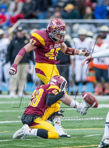 Thumbnail 3 in Joel Barlow vs. St. Joseph (CIAC Class M Semifinal) photogallery.