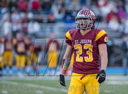 Thumbnail 1 in Joel Barlow vs. St. Joseph (CIAC Class M Semifinal) photogallery.