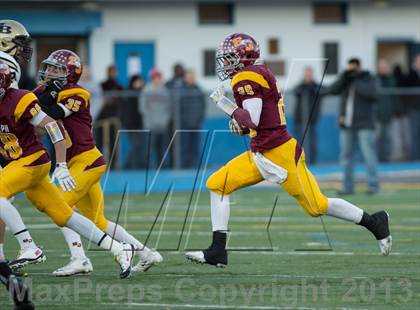 Thumbnail 2 in Joel Barlow vs. St. Joseph (CIAC Class M Semifinal) photogallery.