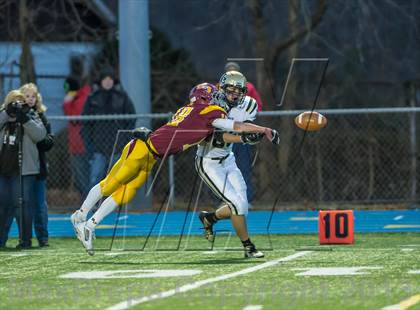 Thumbnail 2 in Joel Barlow vs. St. Joseph (CIAC Class M Semifinal) photogallery.