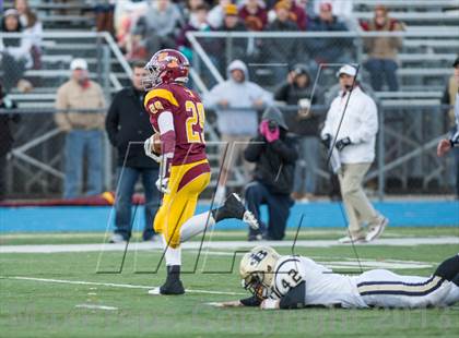 Thumbnail 1 in Joel Barlow vs. St. Joseph (CIAC Class M Semifinal) photogallery.