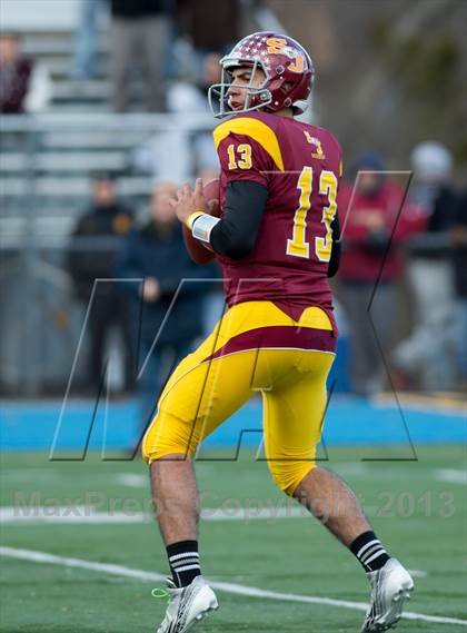 Thumbnail 2 in Joel Barlow vs. St. Joseph (CIAC Class M Semifinal) photogallery.