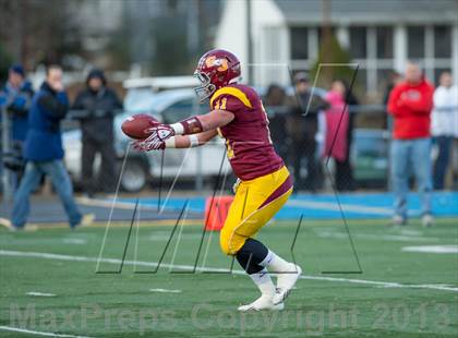 Thumbnail 2 in Joel Barlow vs. St. Joseph (CIAC Class M Semifinal) photogallery.