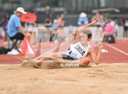Thumbnail 3 in UIL 2A Track & Field Finals  photogallery.