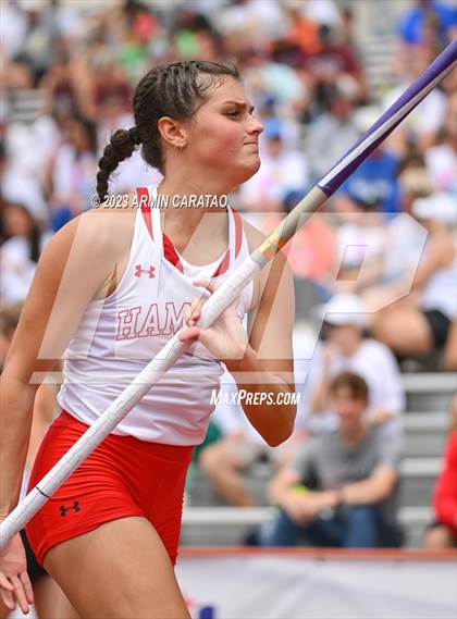 Thumbnail 2 in UIL 2A Track & Field Finals  photogallery.