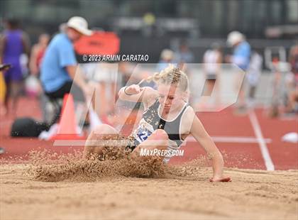 Thumbnail 3 in UIL 2A Track & Field Finals  photogallery.