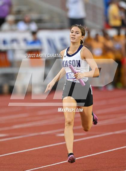 Thumbnail 2 in UIL 2A Track & Field Finals  photogallery.