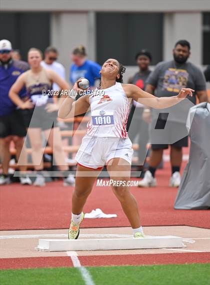 Thumbnail 1 in UIL 2A Track & Field Finals  photogallery.