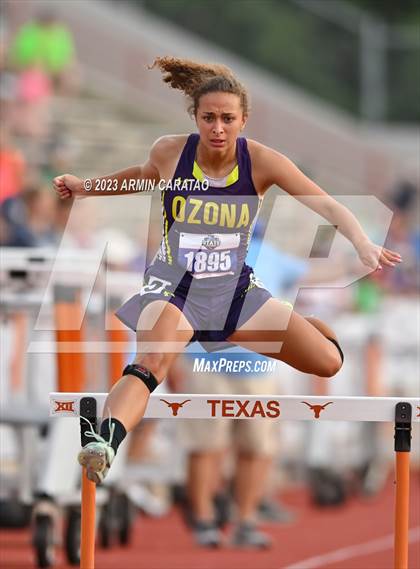 Thumbnail 2 in UIL 2A Track & Field Finals  photogallery.