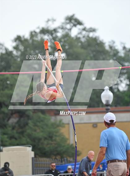 Thumbnail 3 in UIL 2A Track & Field Finals  photogallery.