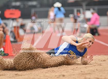 Thumbnail 1 in UIL 2A Track & Field Finals  photogallery.