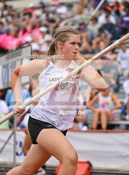 Thumbnail 3 in UIL 2A Track & Field Finals  photogallery.