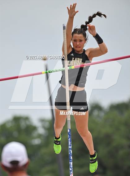 Thumbnail 1 in UIL 2A Track & Field Finals  photogallery.