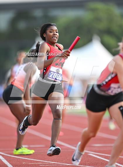Thumbnail 1 in UIL 2A Track & Field Finals  photogallery.